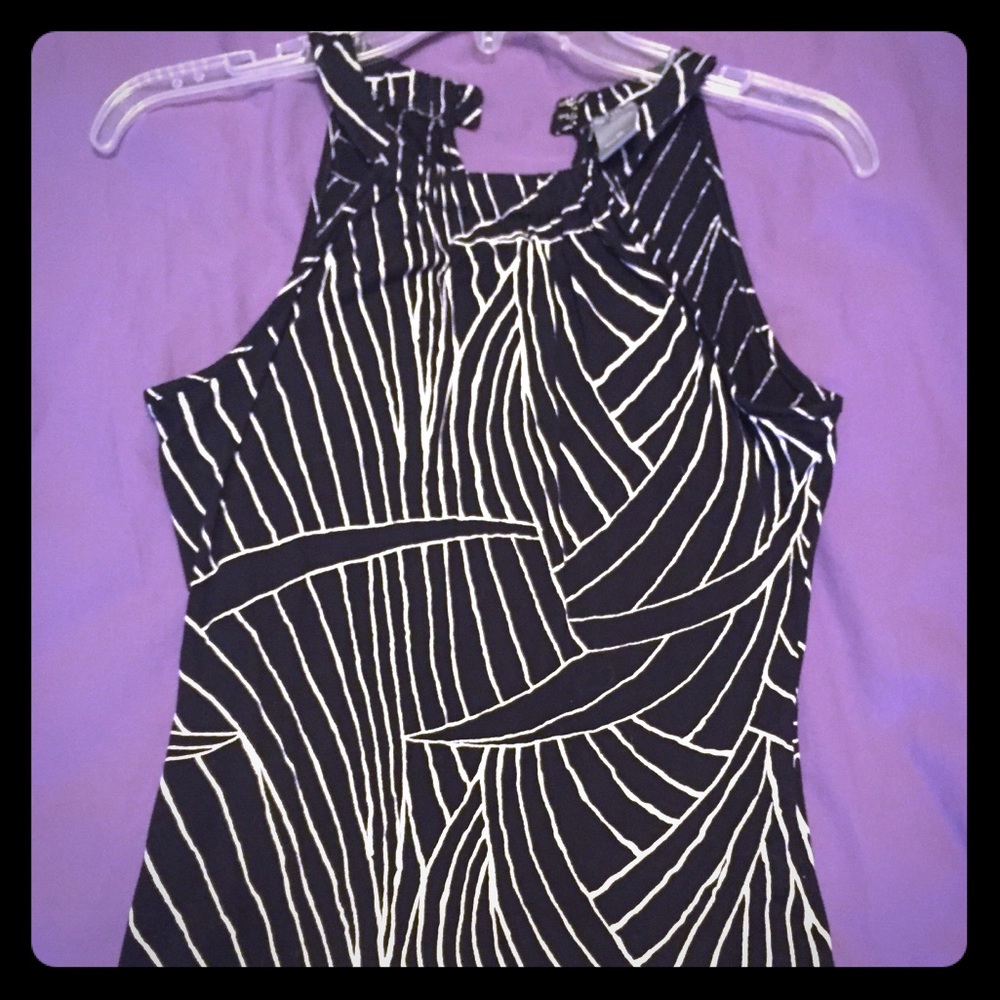 🌷50% off in bundle of 2+! Ann Taylor XS tank top